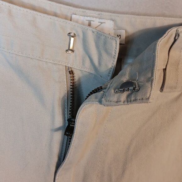 Calvin Klein Jeans Women's Beige Shorts - Picture 5 of 6